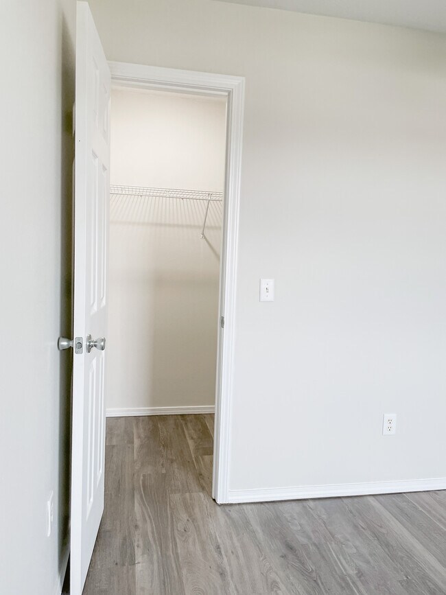 Bedroom Closet - 704 N Cottonwood Ave