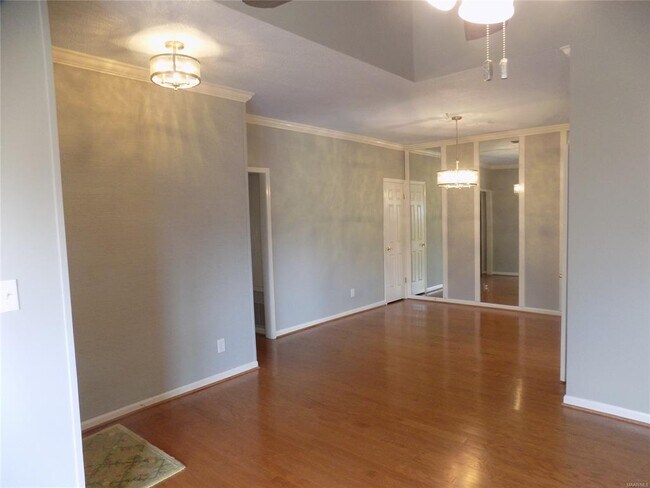 Building Photo - 4602 Cherry Tree Terrace