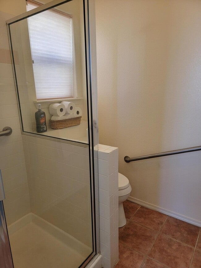 Building Photo - 6323 Goldfield Pl NE