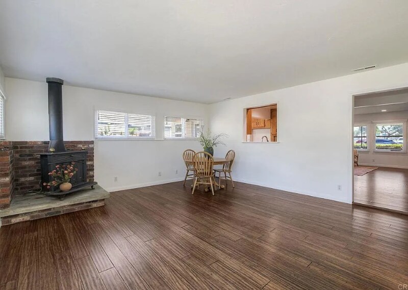 Building Photo - 1831 S Horne St