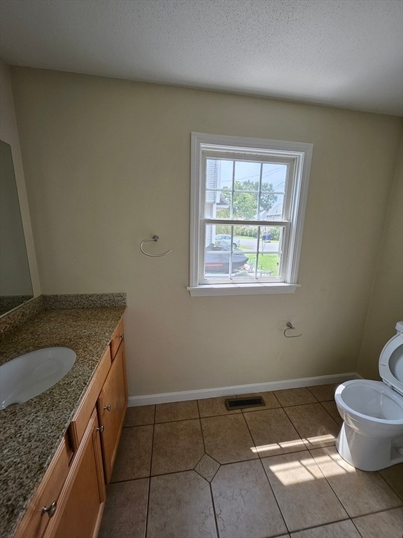 Building Photo - 61 Lawe St