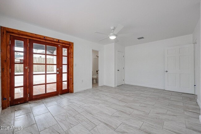 Building Photo - 2314 E Osborn Rd