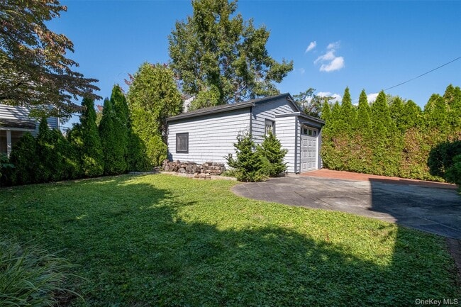 Building Photo - 1306 Henry Ave