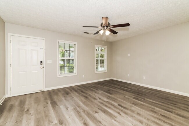 Building Photo - 3340 Old Tennessee Rd SW