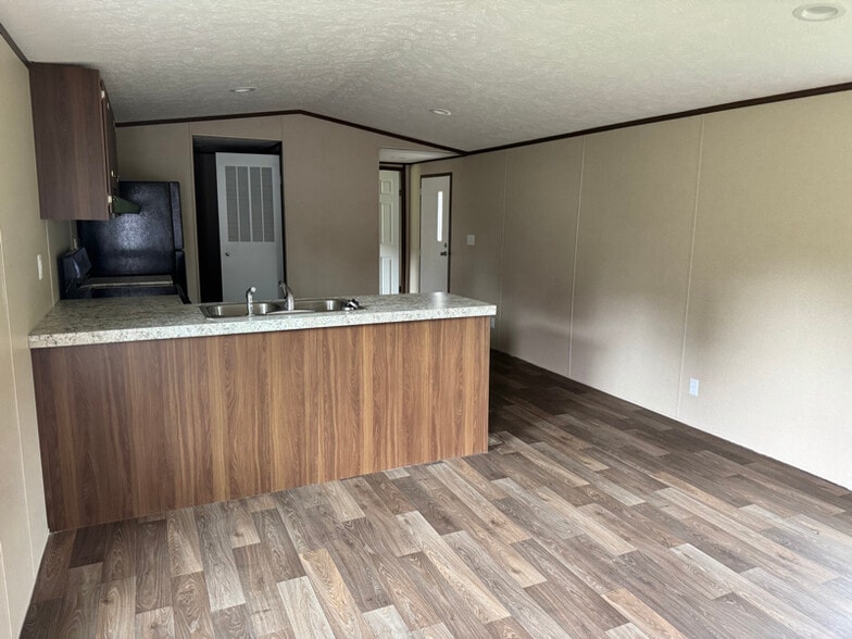Building Photo - 1732 Nivens Ln