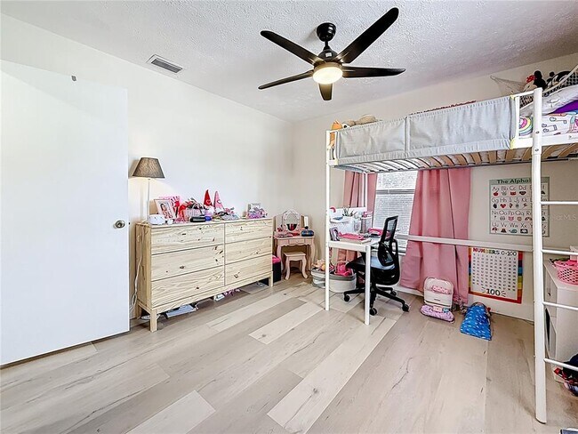 Building Photo - 2959 Laurel Ct