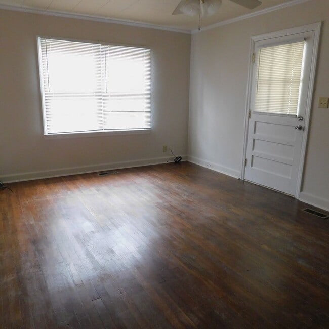 Building Photo - Martin Street, Enterprise, AL