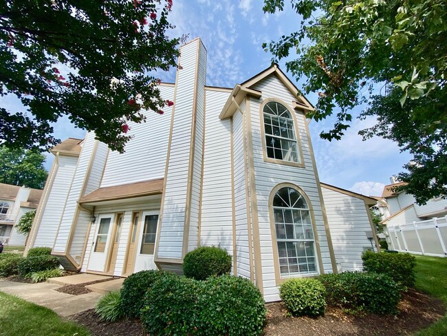 Primary Photo - Updated Chimney Hill Condo Available 03-25...