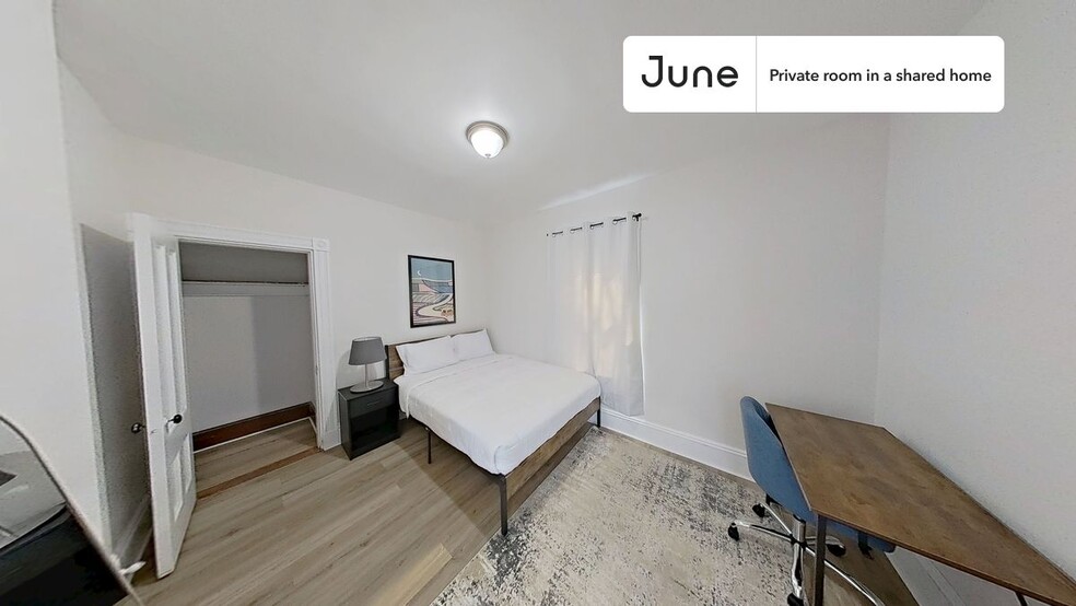 Primary Photo - Private bedroom in 3 bed/1 bath Home