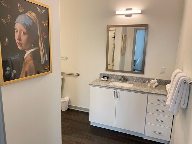 Building Photo - 5102 Aldersgate Dr