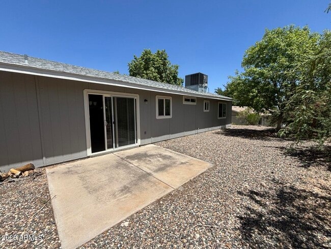 Building Photo - 719 Desert Jewel Dr