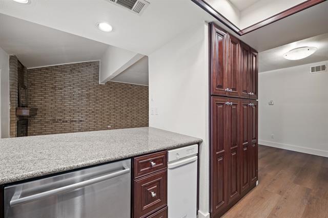 Building Photo - 2706 Creekwood Ct