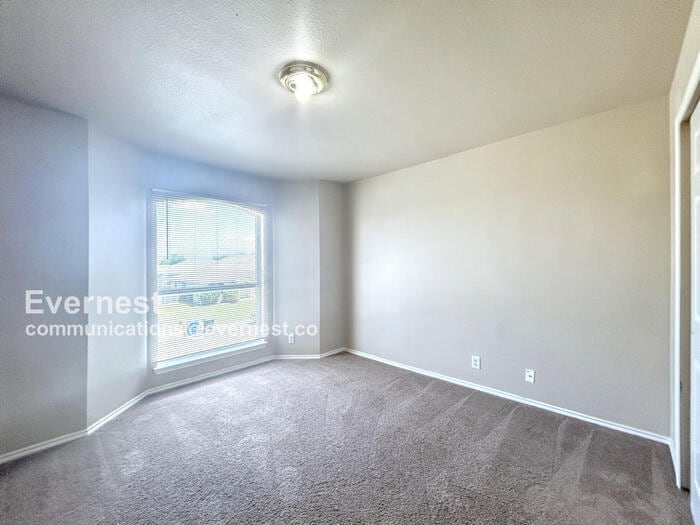 Building Photo - 3017 Douglas Fir Dr