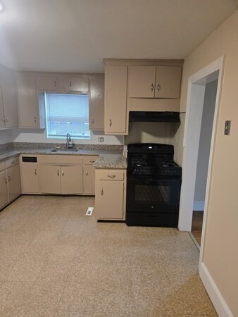 Primary Photo - 160 Belmont St