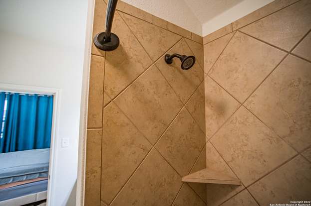 Building Photo - 7715 Watersedge Cove
