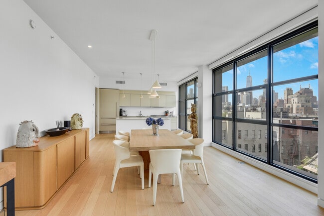Building Photo - 250 Bowery