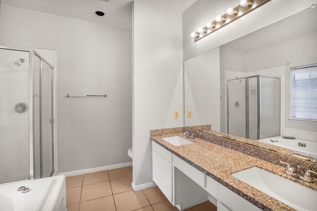 Building Photo - 4918 Maple Brook Ln