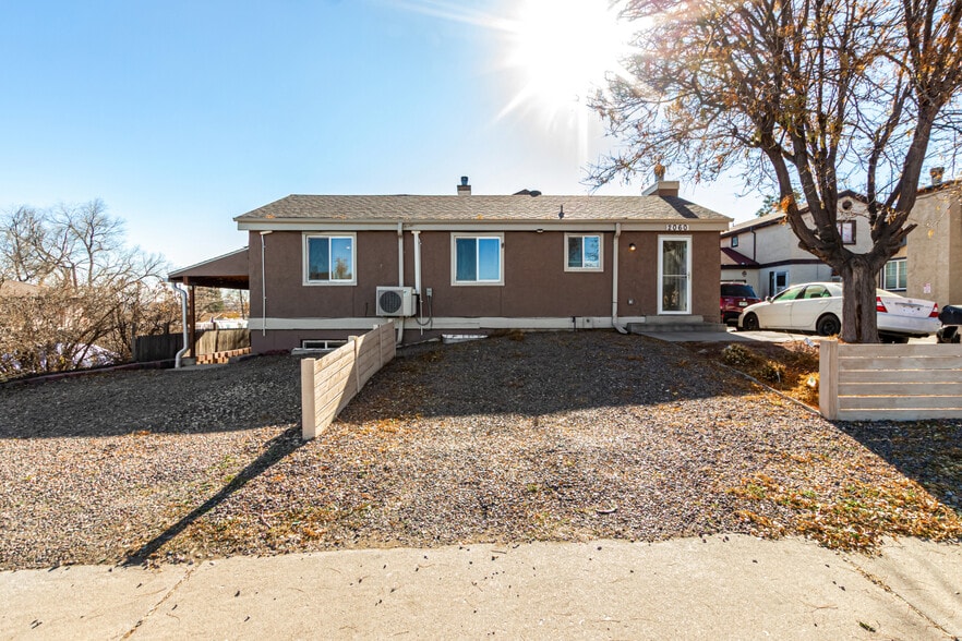 Building Photo - 2060 W Iliff Ave