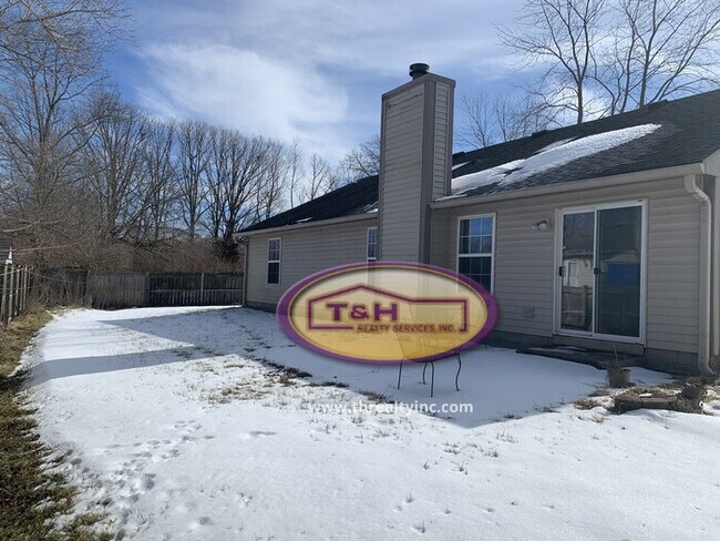 Building Photo - Lovely Pike Township Ranch!