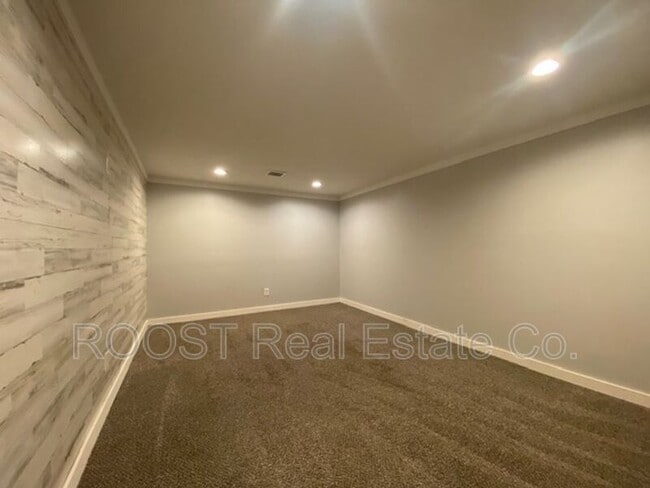 Building Photo - 4317 Wabash Dr