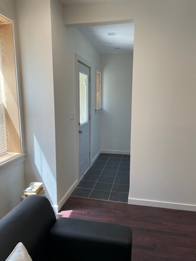 Building Photo - 2336 W 22nd Pl