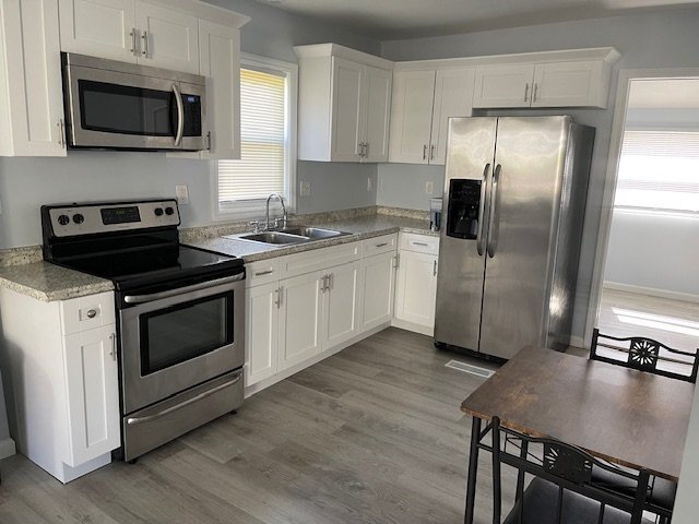 Building Photo - 711 Anton St