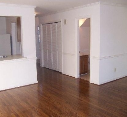 Building Photo - 461 Bramblewood Ln
