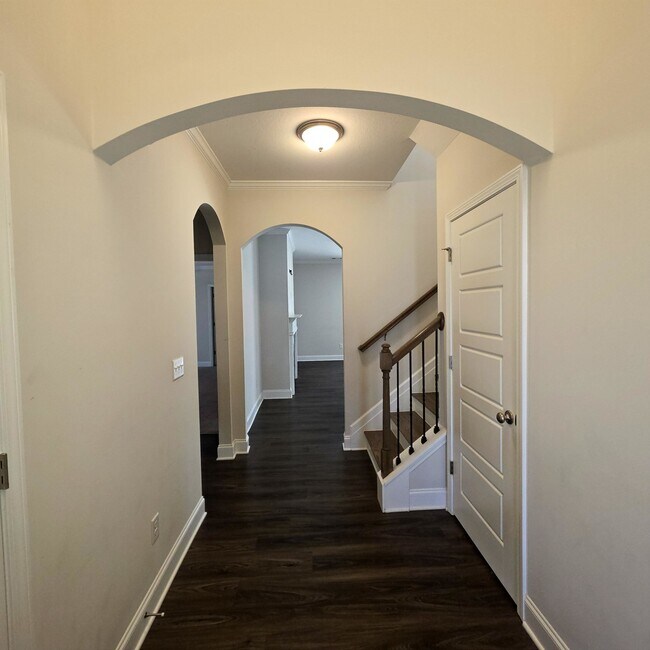 Building Photo - 8824 Sullivans Dr
