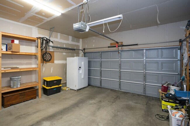 Building Photo - Exquisite 3-bedroom, 2-full bath Home in Puyallup