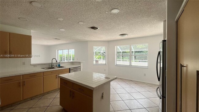 Building Photo - 522 SW 200th Terrace