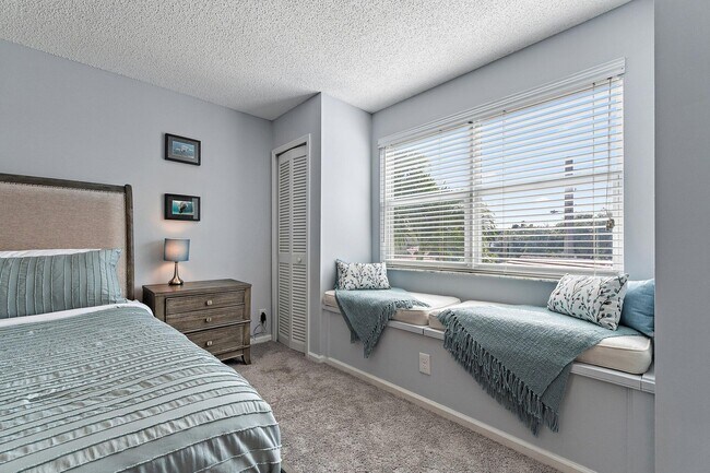 Building Photo - 4161 S US Hwy 1