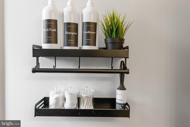 Building Photo - 1836 Delancey St