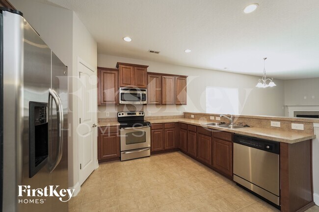 Building Photo - 6124 Silver Chime Way