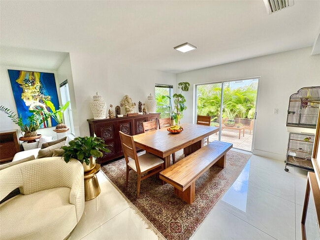 Building Photo - 4832 Grapevine Wy