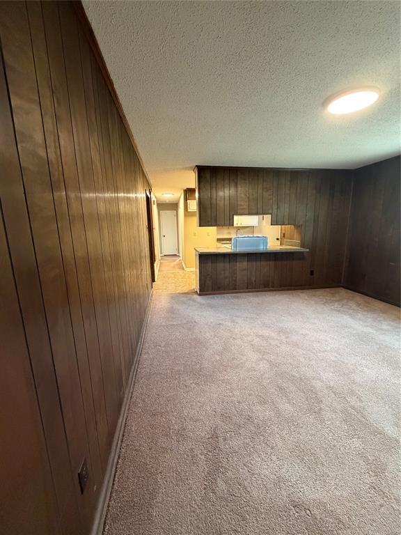 Building Photo - 242 Clubview Dr