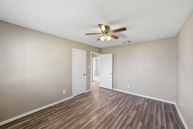 Building Photo - 10507 Seaford Dr