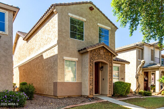 Building Photo - 4287 E Tyson St