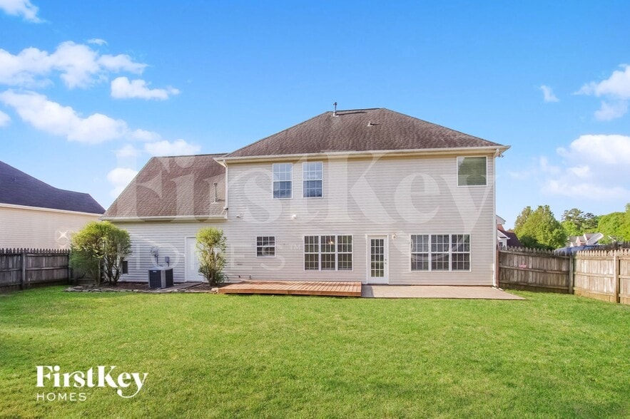 Building Photo - 105 Mark Twain Ct