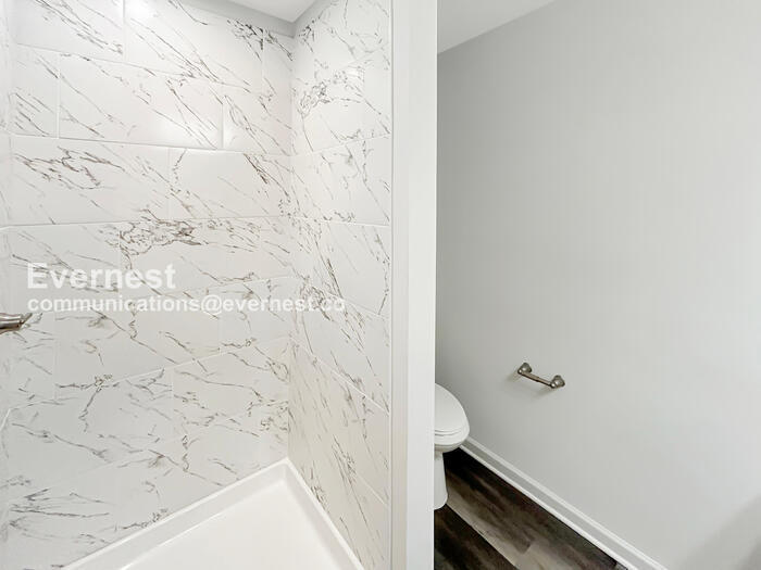 Building Photo - 5213 Rockwood Rd