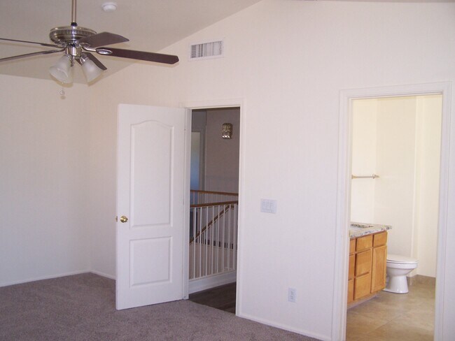 Building Photo - 16082 W Latham St