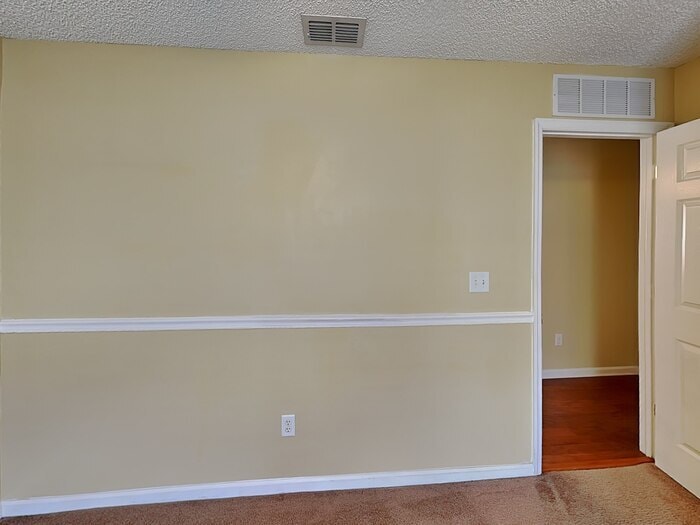 Building Photo - 801 MacKenzie Cir