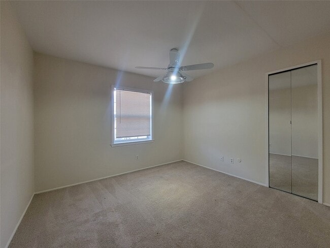 Building Photo - 3014 Flagstone Dr