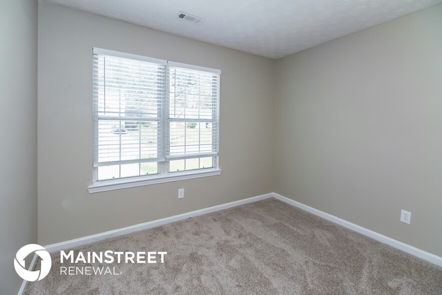 Building Photo - 5768 Pecan Grove