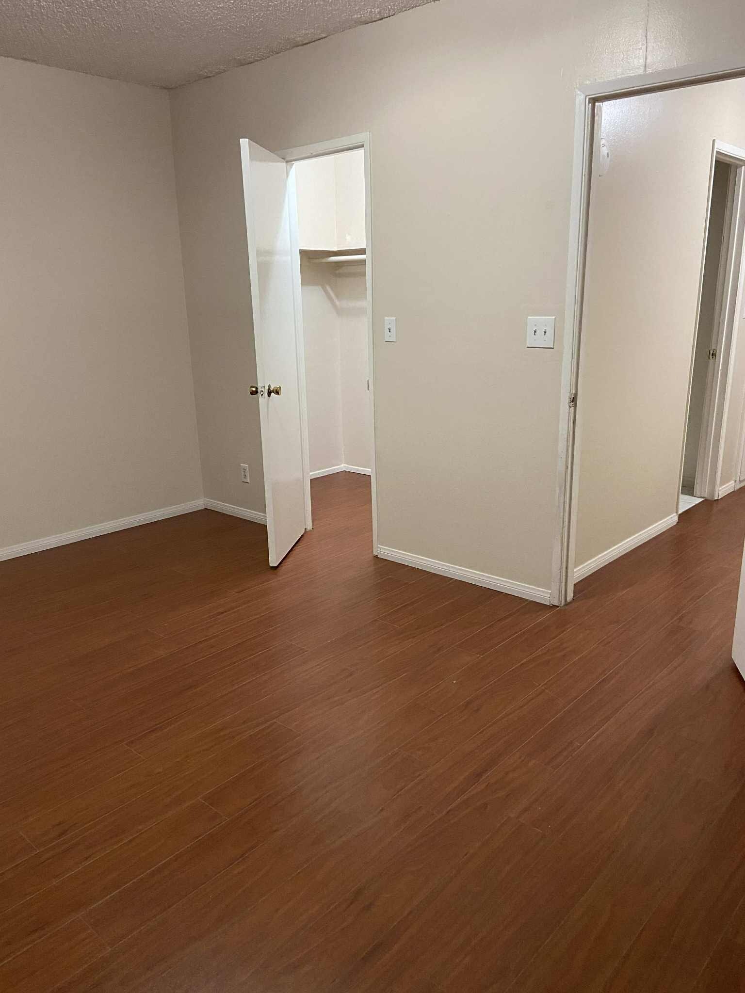 Building Photo - 4109 W 5th St