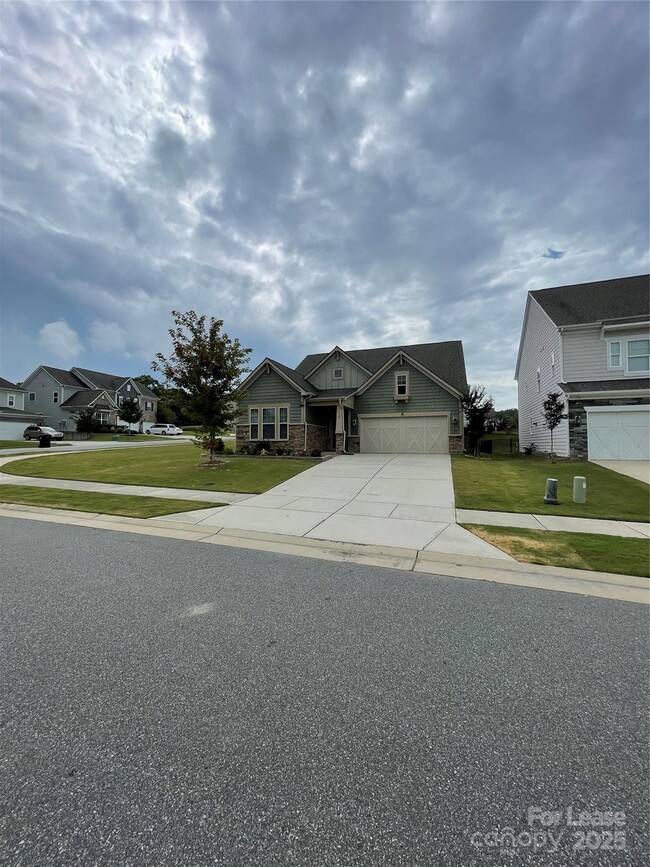 Building Photo - 132 Hillston Ln