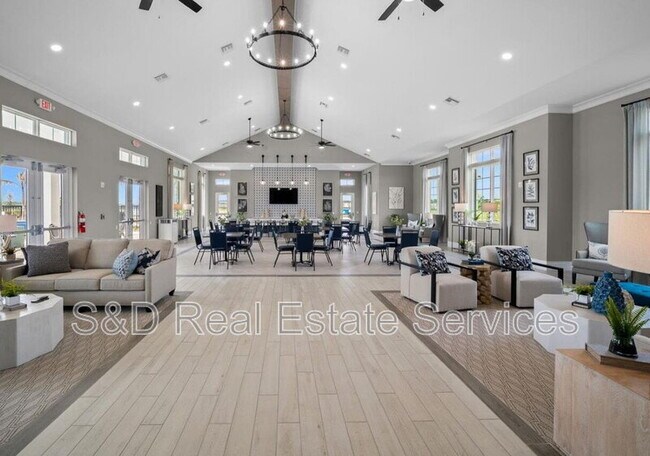 Building Photo - 5507 Freesia Dr