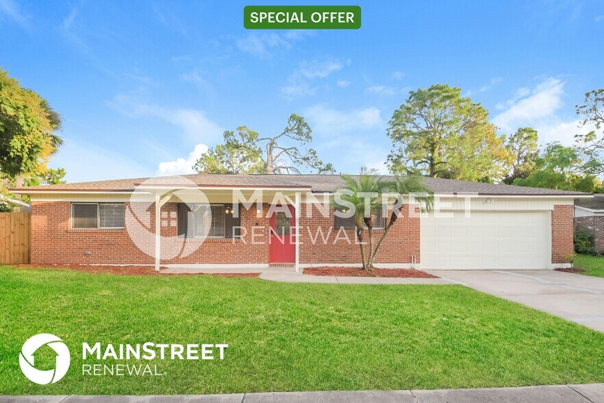 Primary Photo - 115 Westwood Dr