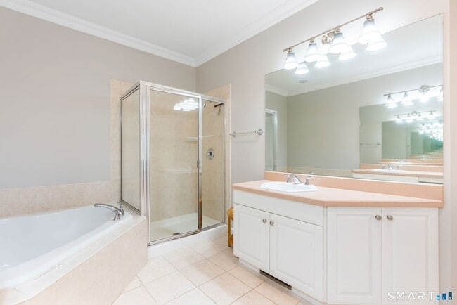 Building Photo - 5 Pierson Green