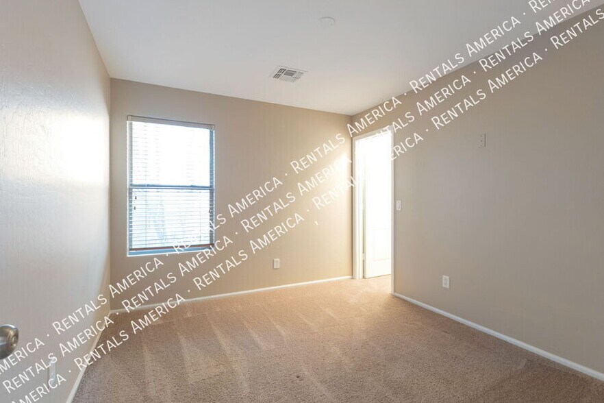 Building Photo - 45047 W Jack Rabbit Trail