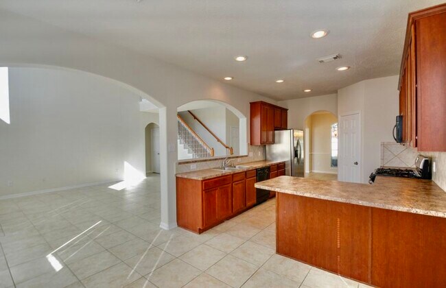 Building Photo - 21003 Garden Arbor Ln